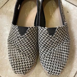 Toms slip on women8